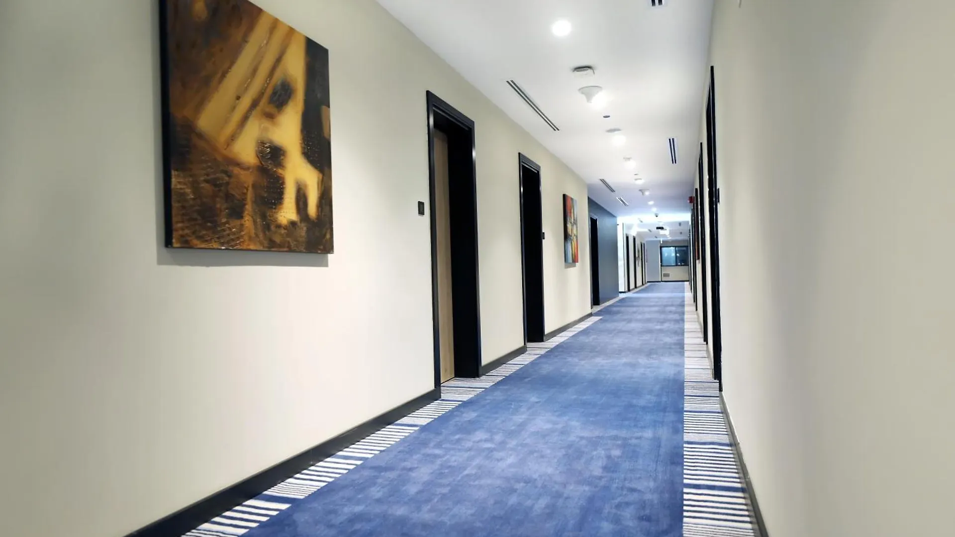 Grand Kingsgate Jaddaf Waterfront Hotel By Millennium Dubai